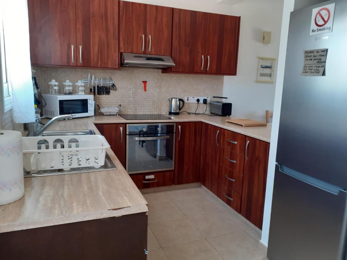 Beautiful 2-Bed House In Mandria Paphos Villa Exterior foto